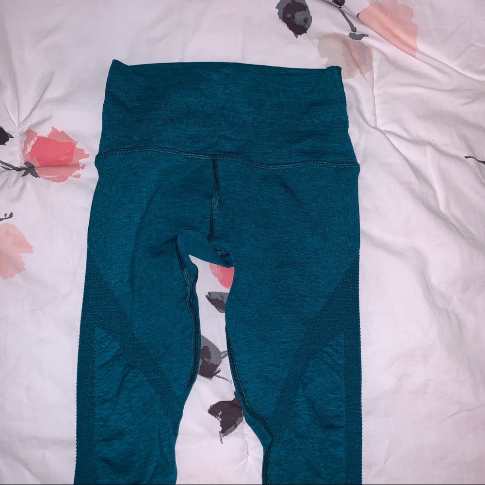 Teal Alphalete Aero Leggings